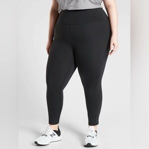 Athleta Ultimate Stash Pocmet 7/8 Tight in SuperSonic 3X